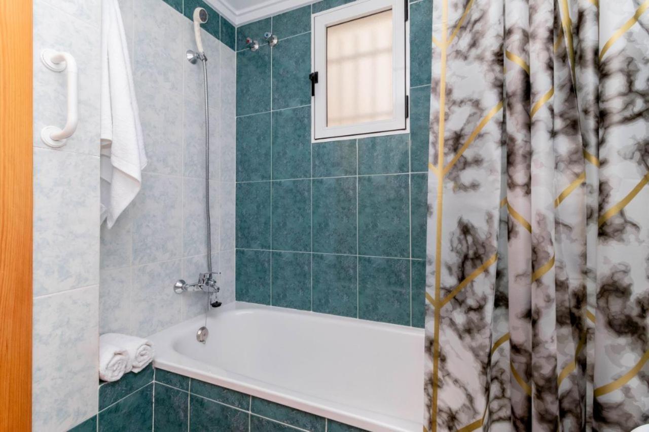 Apartamentos Villa Madrid Torrevieja Buitenkant foto