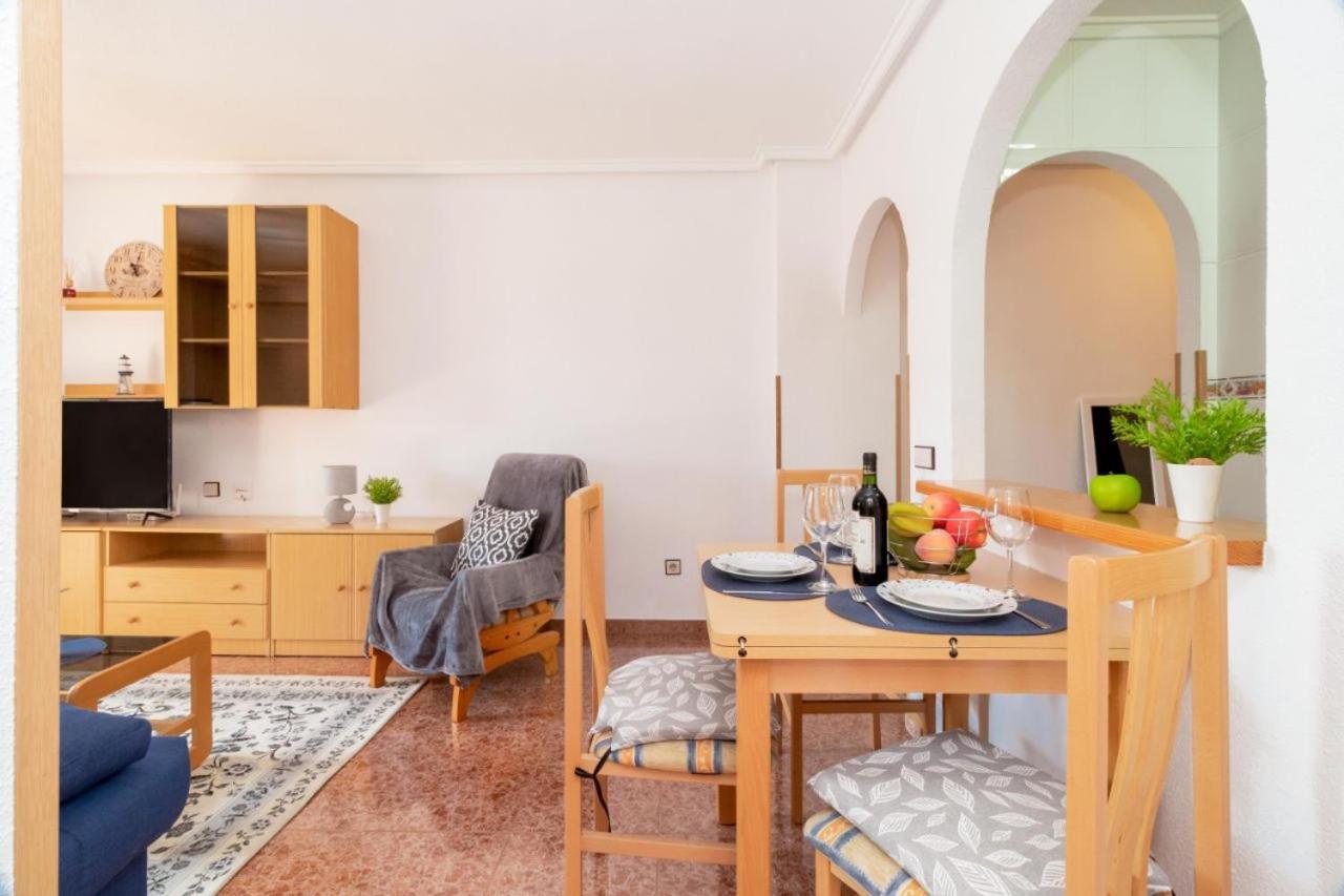 Apartamentos Villa Madrid Torrevieja Buitenkant foto